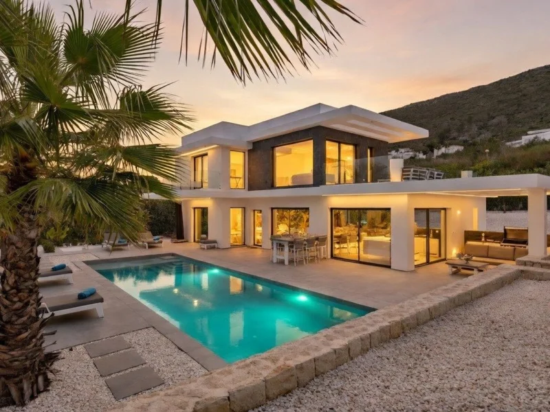 Villa Palma en Jávea, Monte Olimpo / Villes del Vent, en venta con piscina privada climatizada