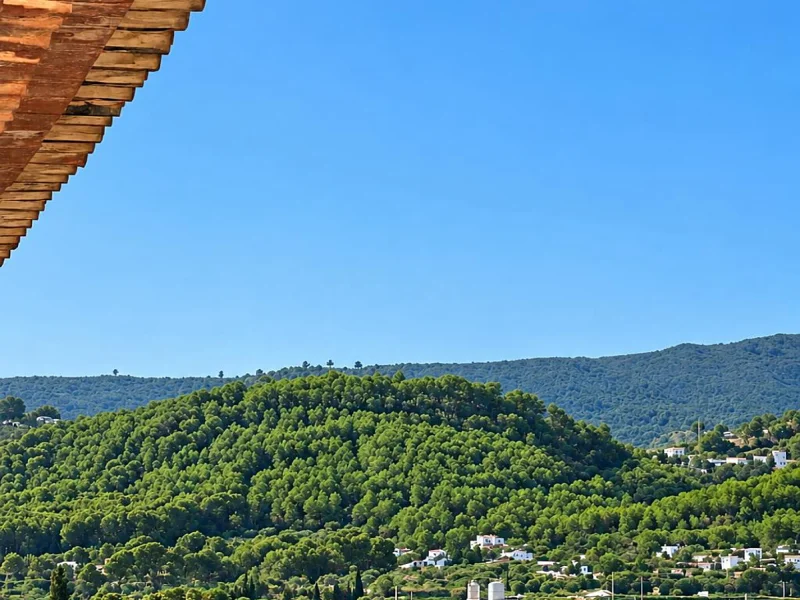 Apartamento totalmente reformado en el pueblo de Javea