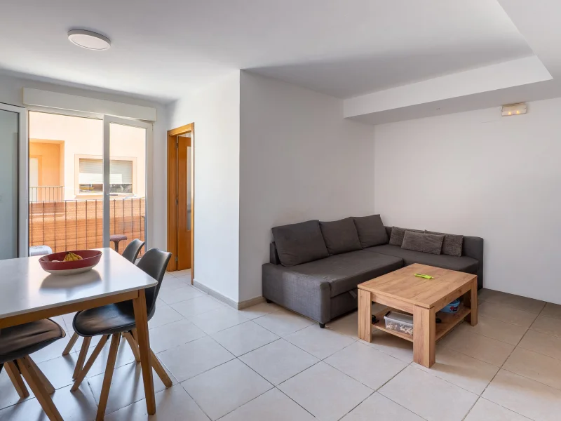 Apartamento de 3 dormitorios en venta en Teulada con garaje doble