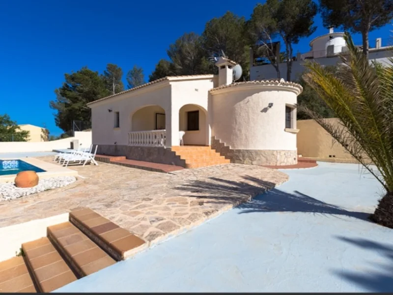 Villa en Calpe, Cometa con piscina privada y vistas a la montaña
