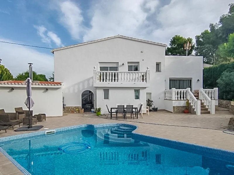 Villa en Cap Martí, Jávea con vistas al mar y casa de invitados