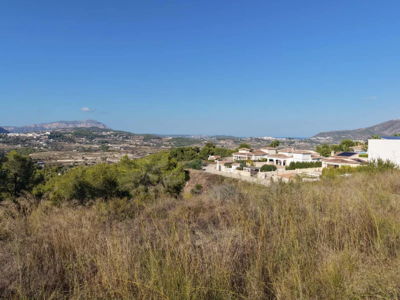 Terreno con vistas al mar en Benimeit, Moraira