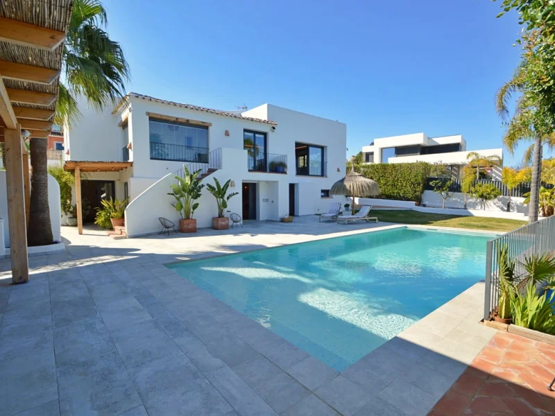 Villa estilo Ibiza en Adsubia, Jávea con vistas al mar