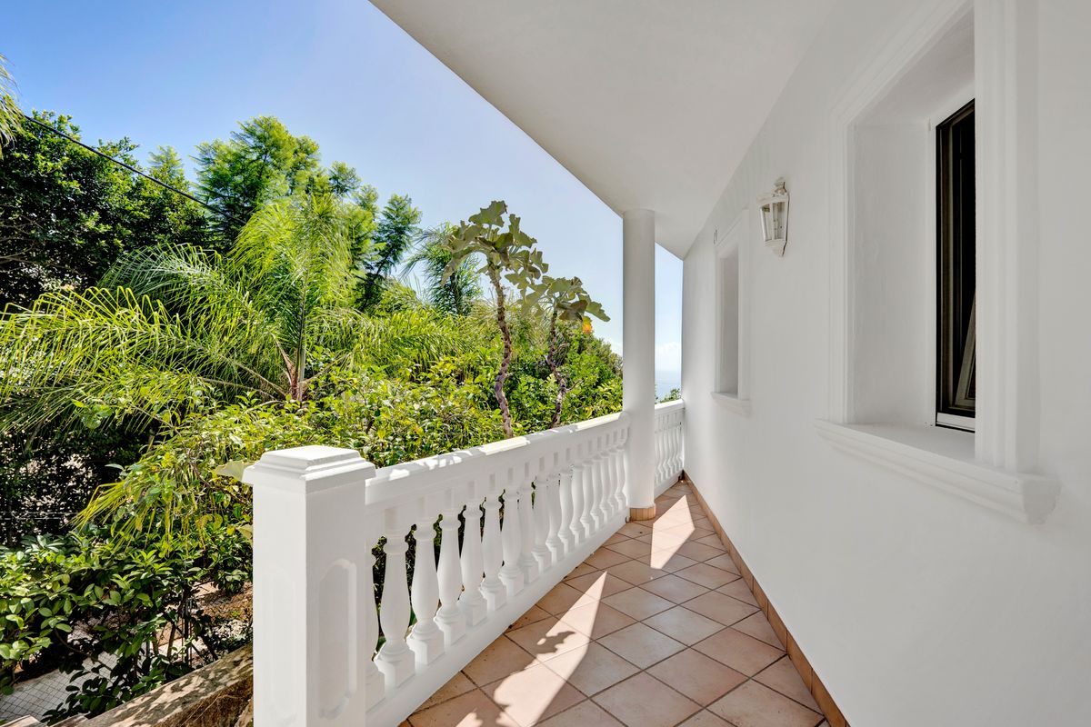 Villa in La Corona with Stunning Sea Views - Jávea