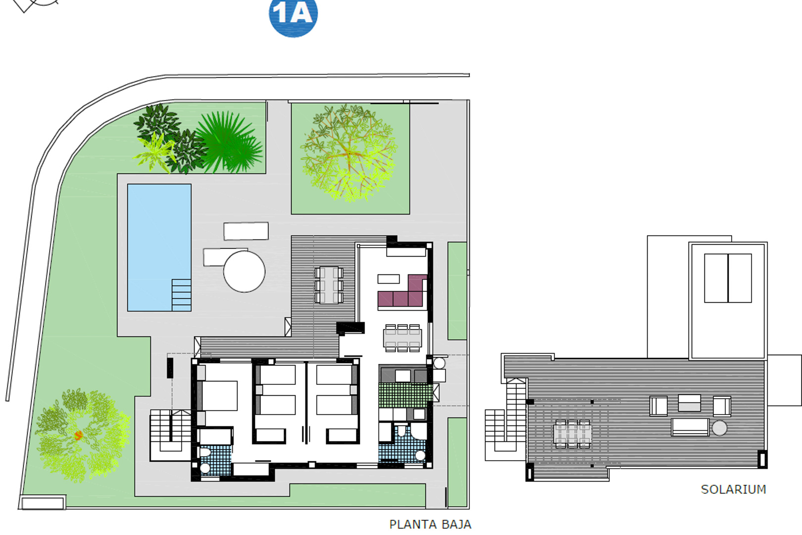 Plano detallado de la planta baja y solárium, mostrando la distribución de tres dormitorios, salón-comedor y zona exterior con jardín y piscina.