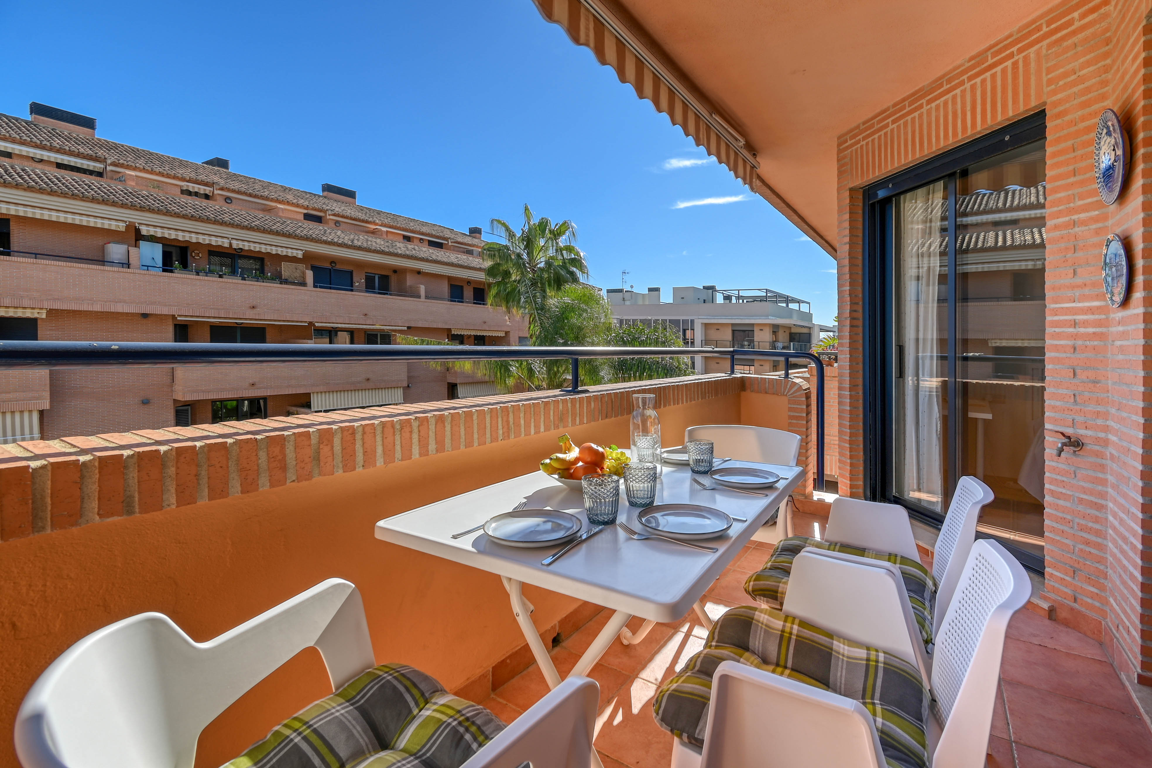Apartamento confortable con piscina comunitaria en Jávea Puerto