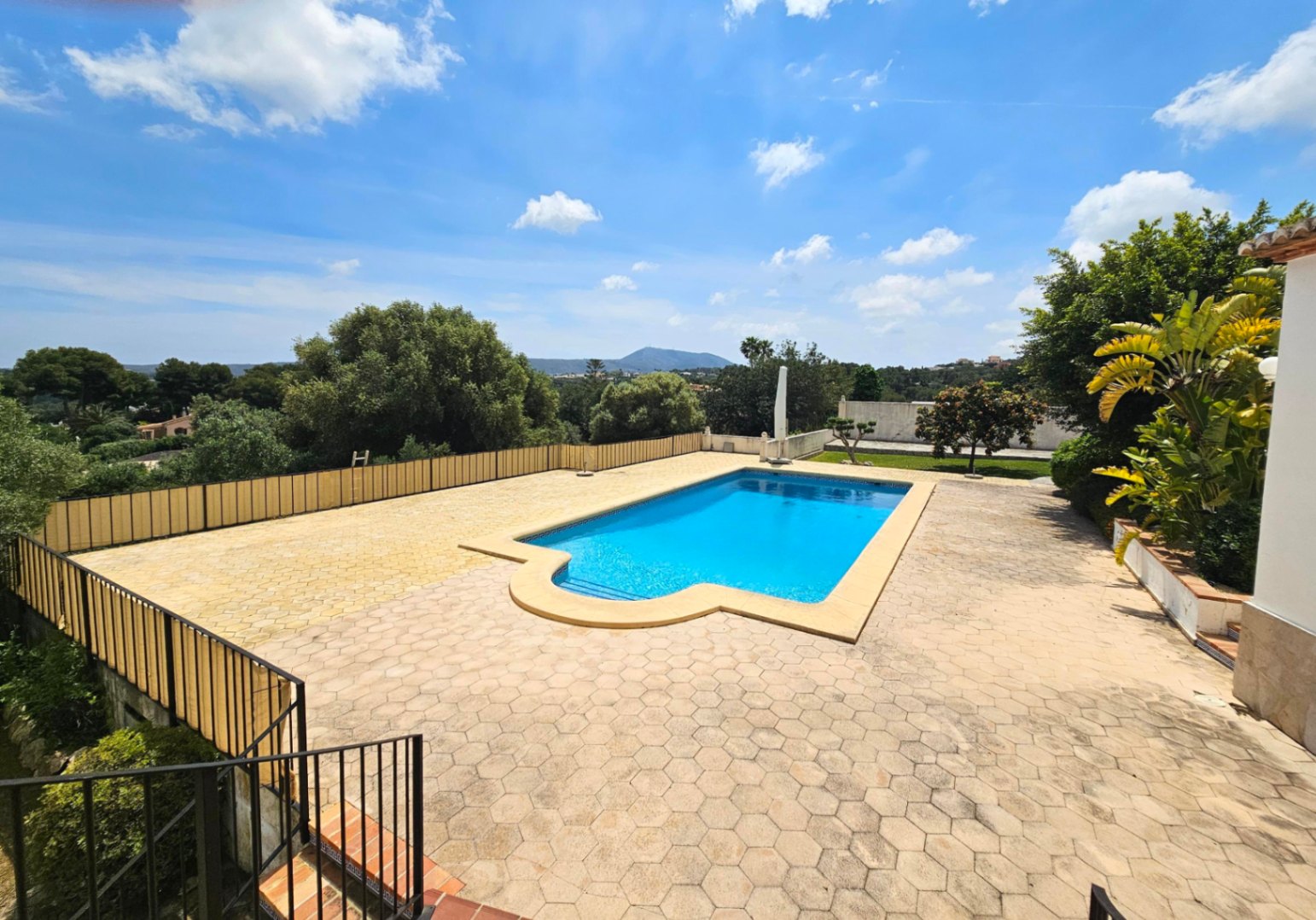 Villa Exclusiva en Jávea, Tarraula: 4 Dormitorios, Vistas Impresionantes