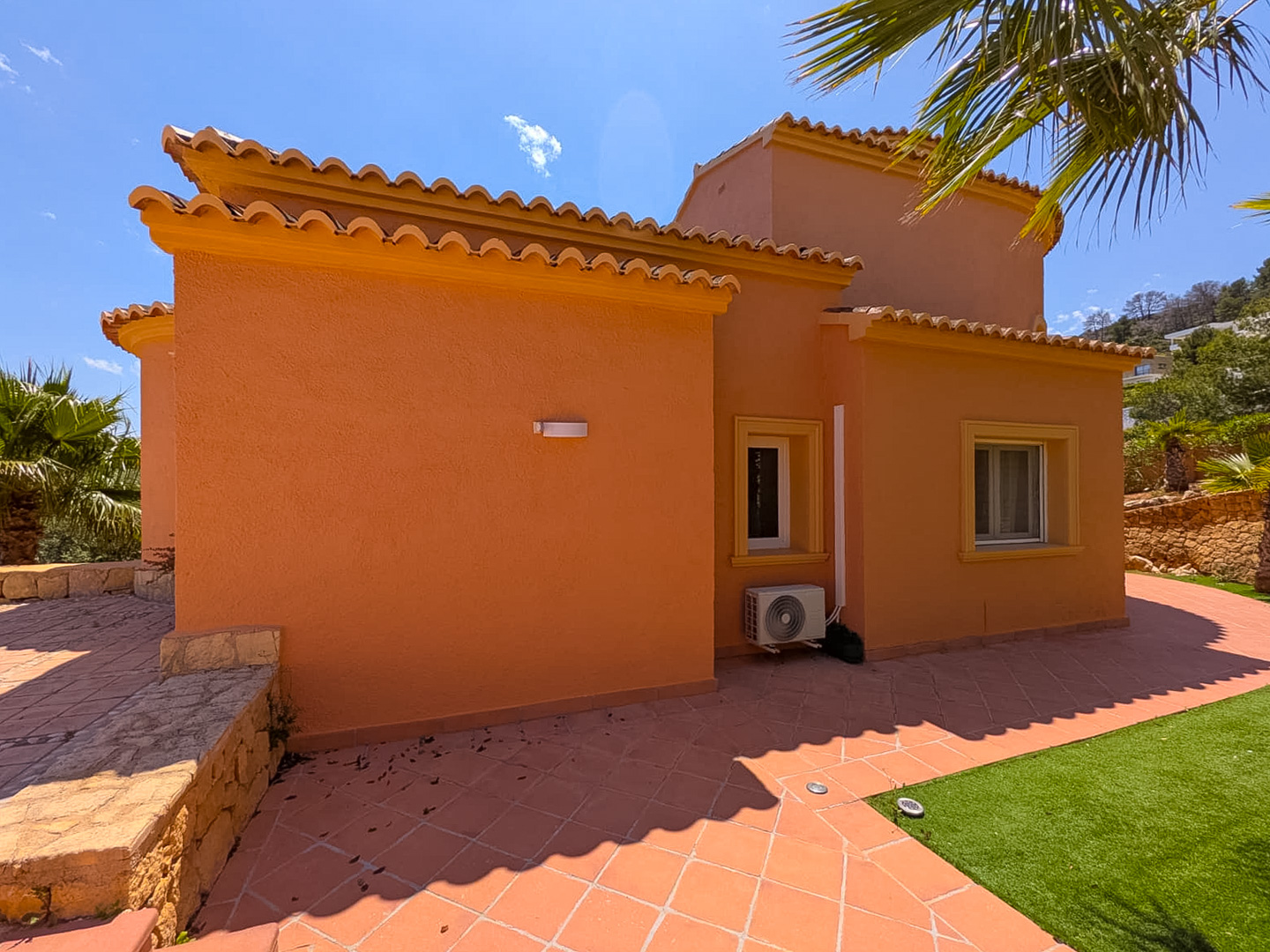 Villa de Lujo en Jávea: 3 Dormitorios, Vistas Increíbles. ¡Oportunidad!