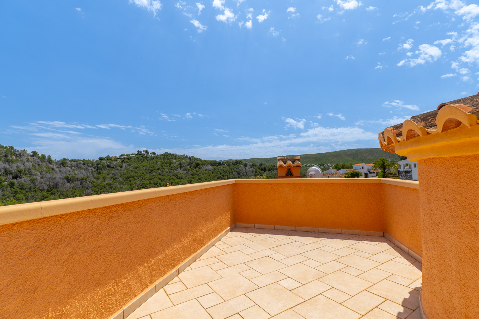 Villa de Lujo en Jávea: 3 Dormitorios, Vistas Increíbles. ¡Oportunidad!