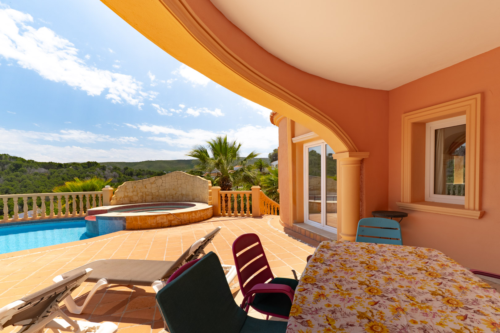 Villa de Lujo en Jávea: 3 Dormitorios, Vistas Increíbles. ¡Oportunidad!
