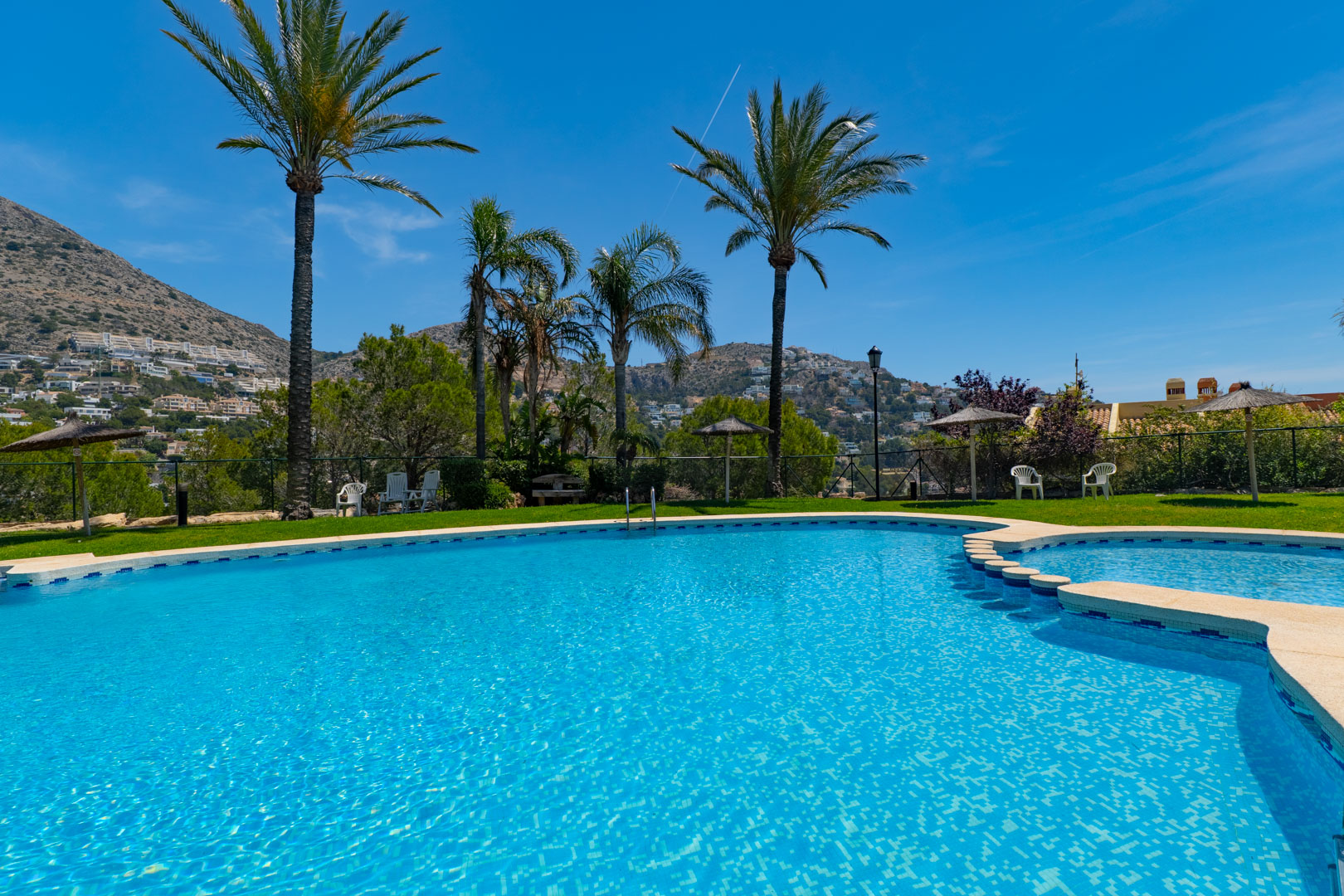 Apartamento en Altea Hills: Espacio y Vistas Exclusivas