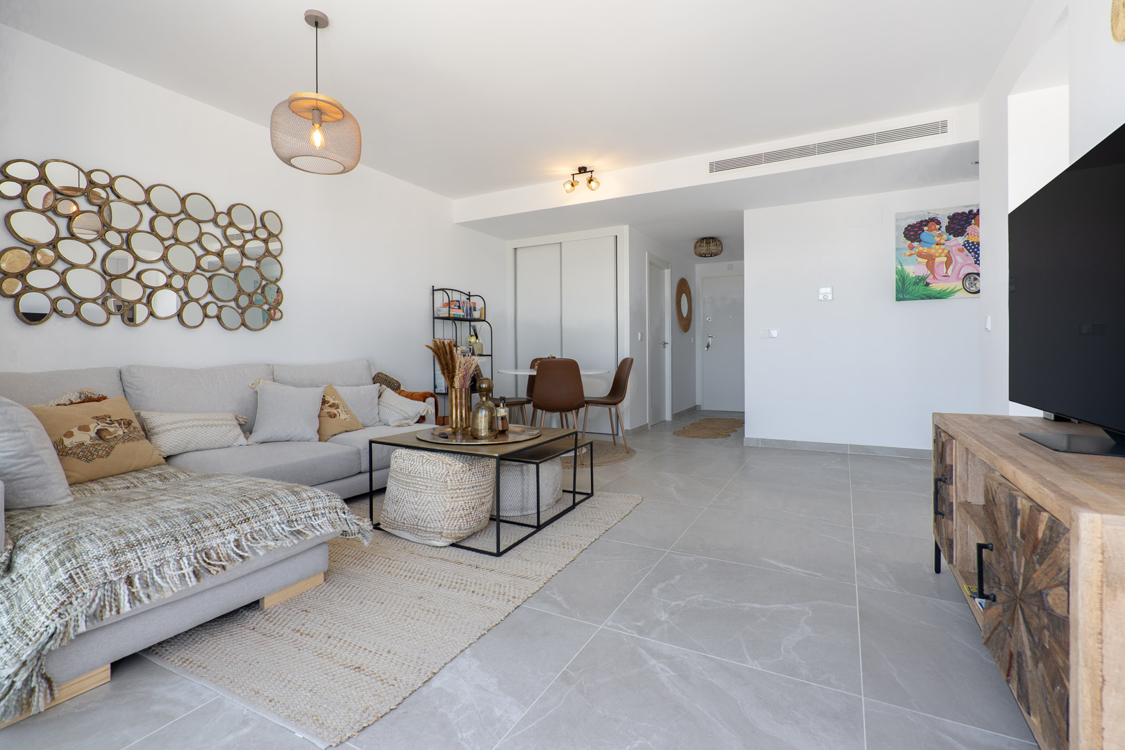Apartamento Nuevo en Dénia: Lujo y Espacio