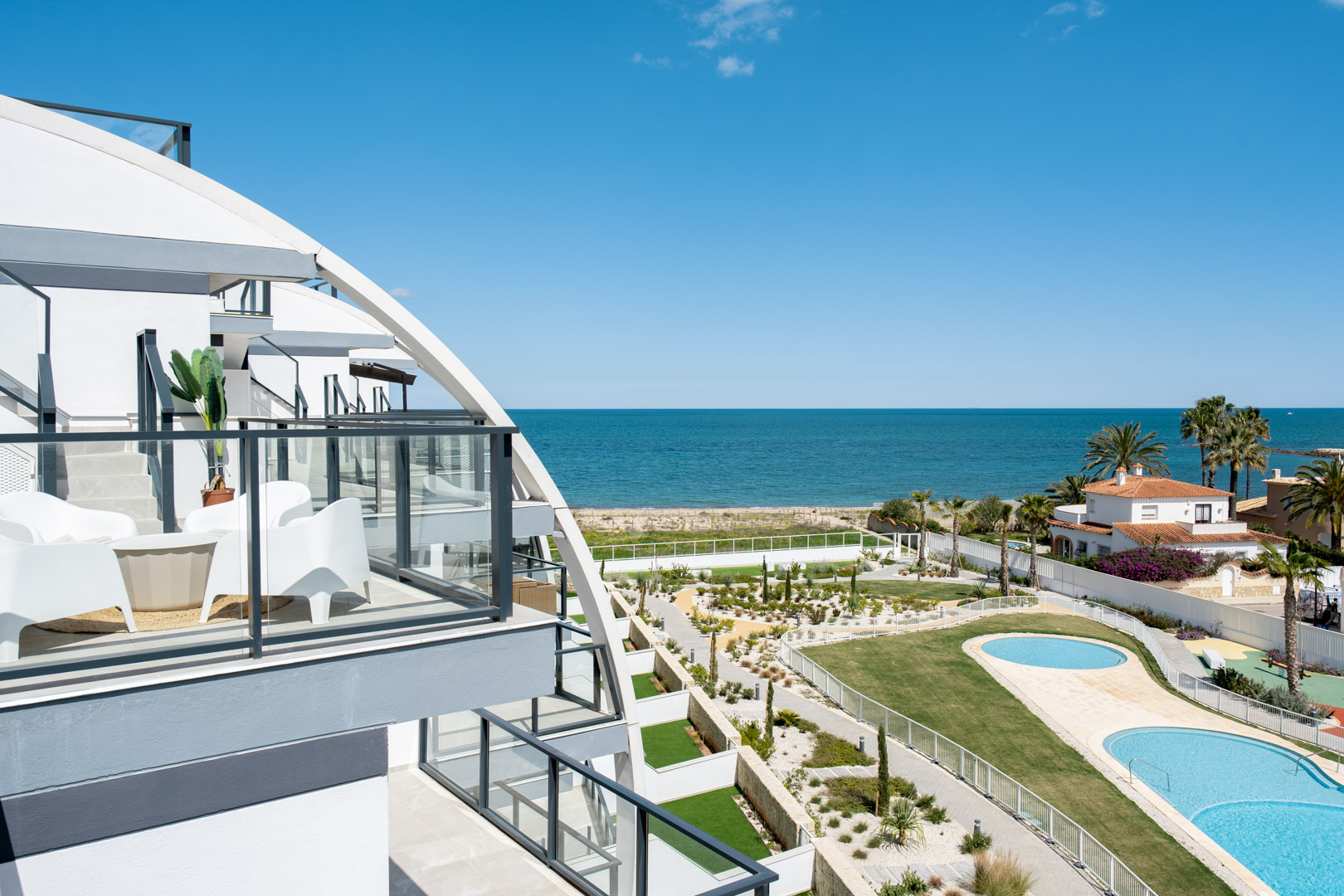 Apartamento Nuevo en Dénia: Lujo y Espacio