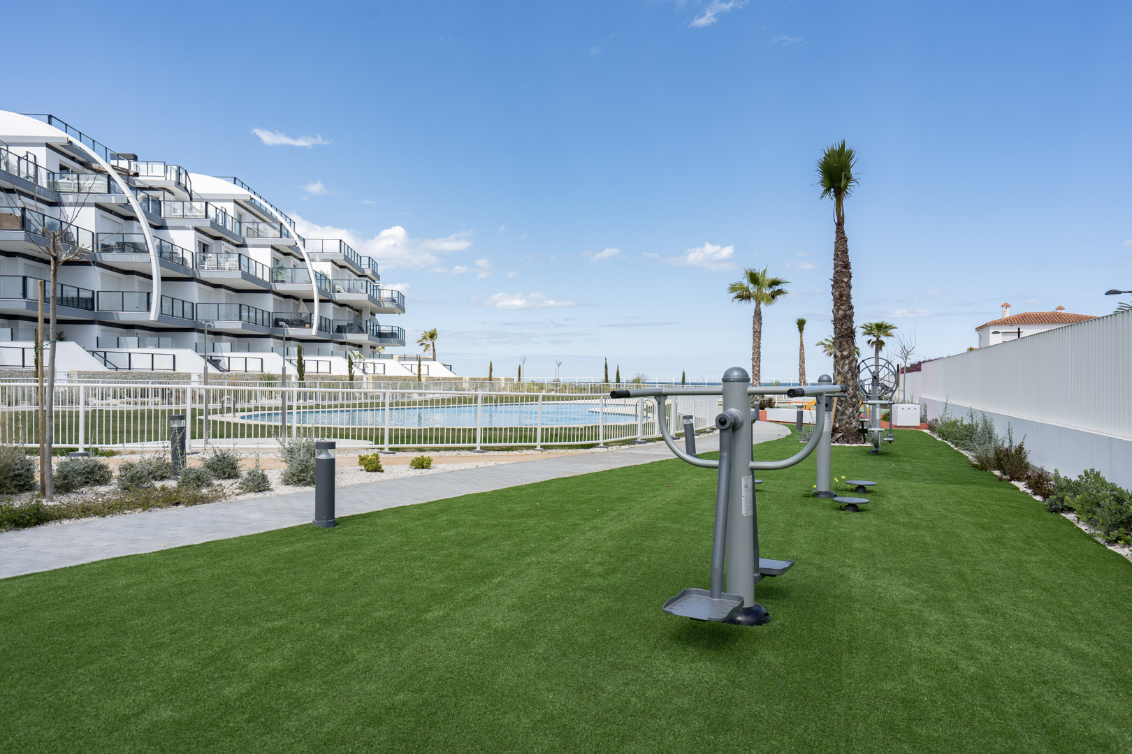 Apartamento Nuevo en Dénia: Lujo y Espacio