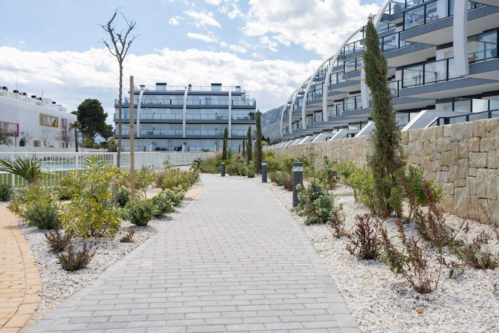 Apartamento Nuevo en Dénia: Lujo y Espacio
