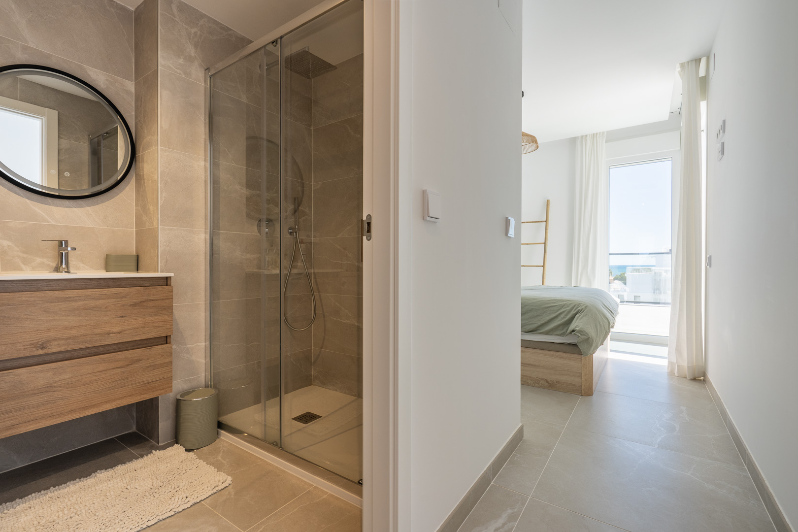 Apartamento Nuevo en Dénia: Lujo y Espacio