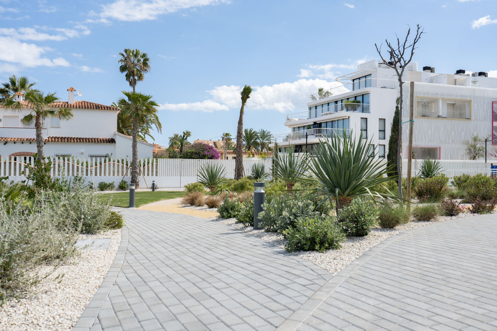 Apartamento Nuevo en Dénia: Lujo y Espacio