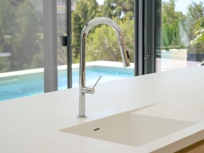 Lujo costero: villa de 4 dormitorios en venta en Altea con vistas al mar y piscina privada