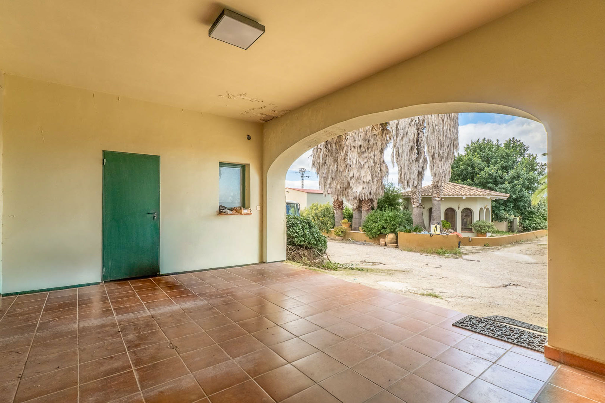 Villa de 5 dormitorios en venta en Ondara con piscina y terreno de 10.000 m2