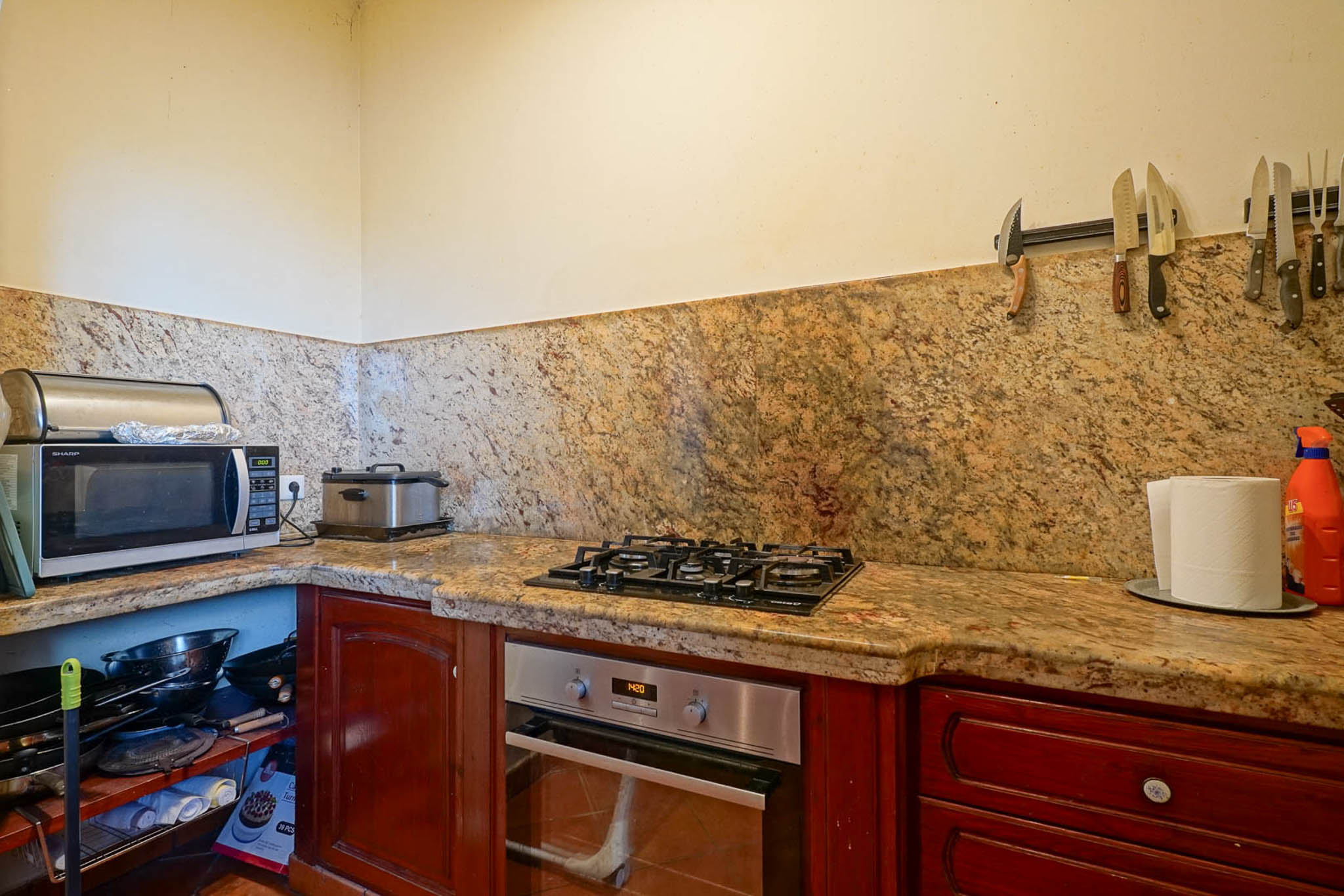 Villa de 5 dormitorios en venta en Ondara con piscina y terreno de 10.000 m2