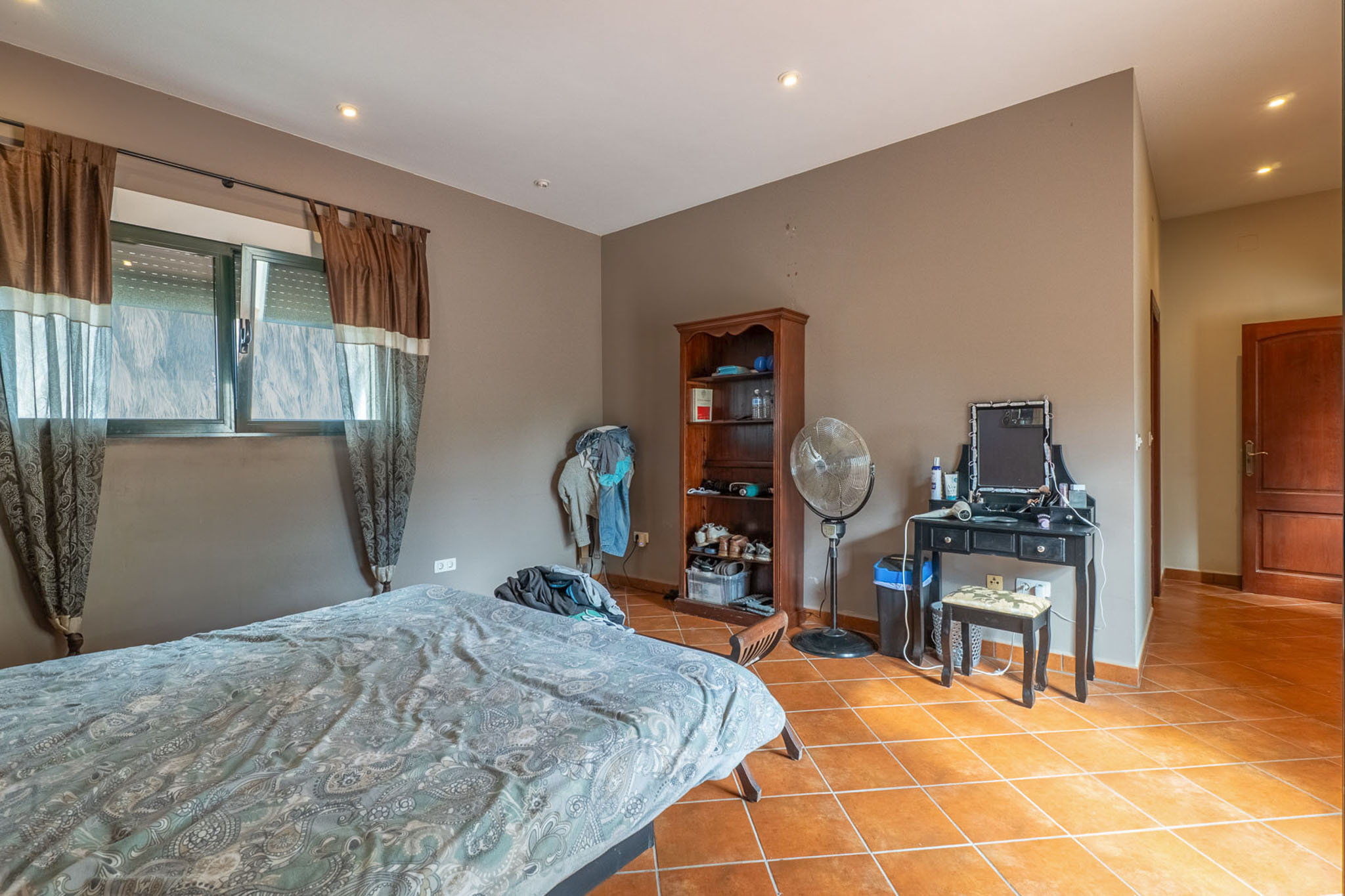 Villa de 5 dormitorios en venta en Ondara con piscina y terreno de 10.000 m2