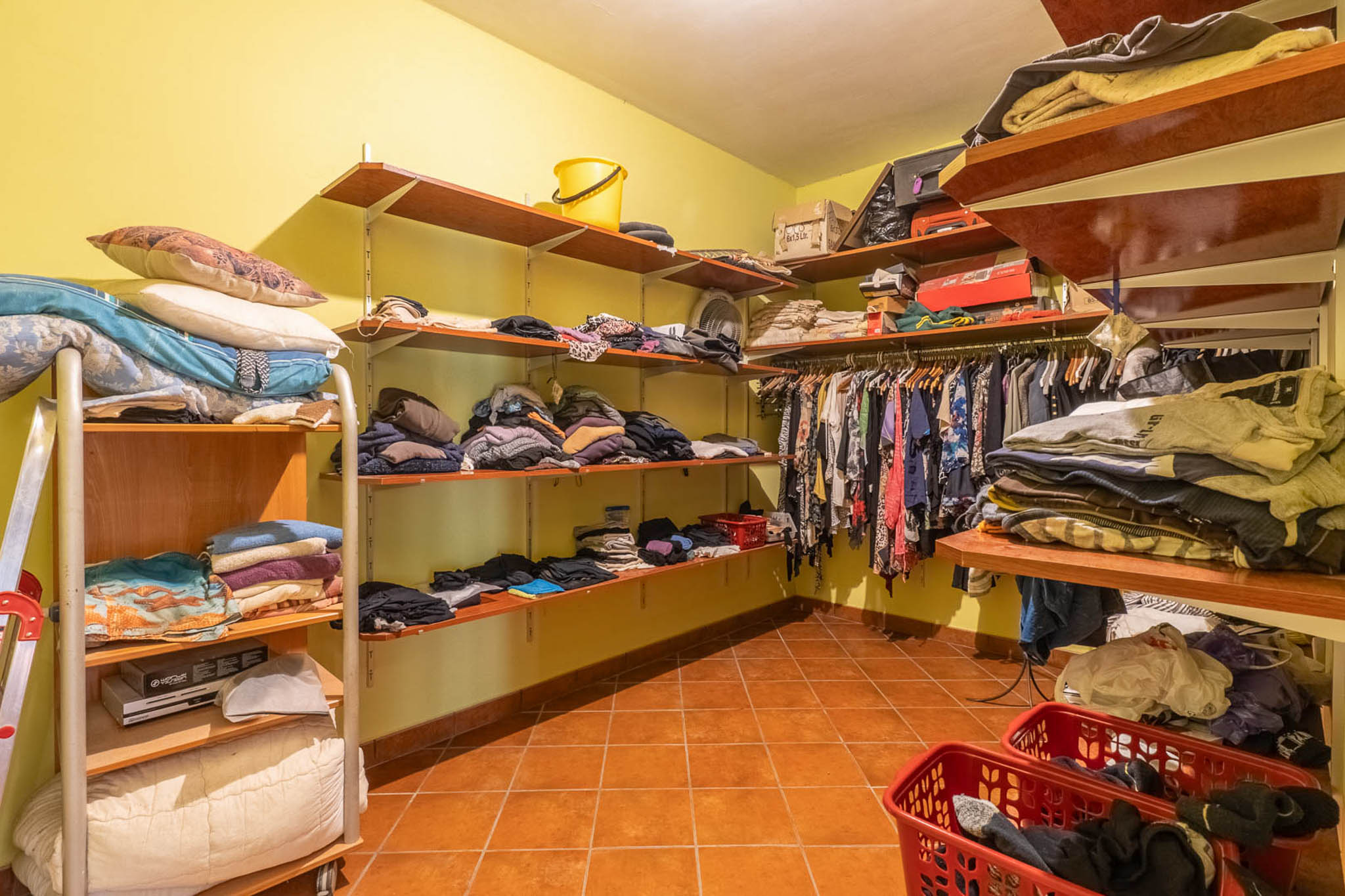 Villa de 5 dormitorios en venta en Ondara con piscina y terreno de 10.000 m2