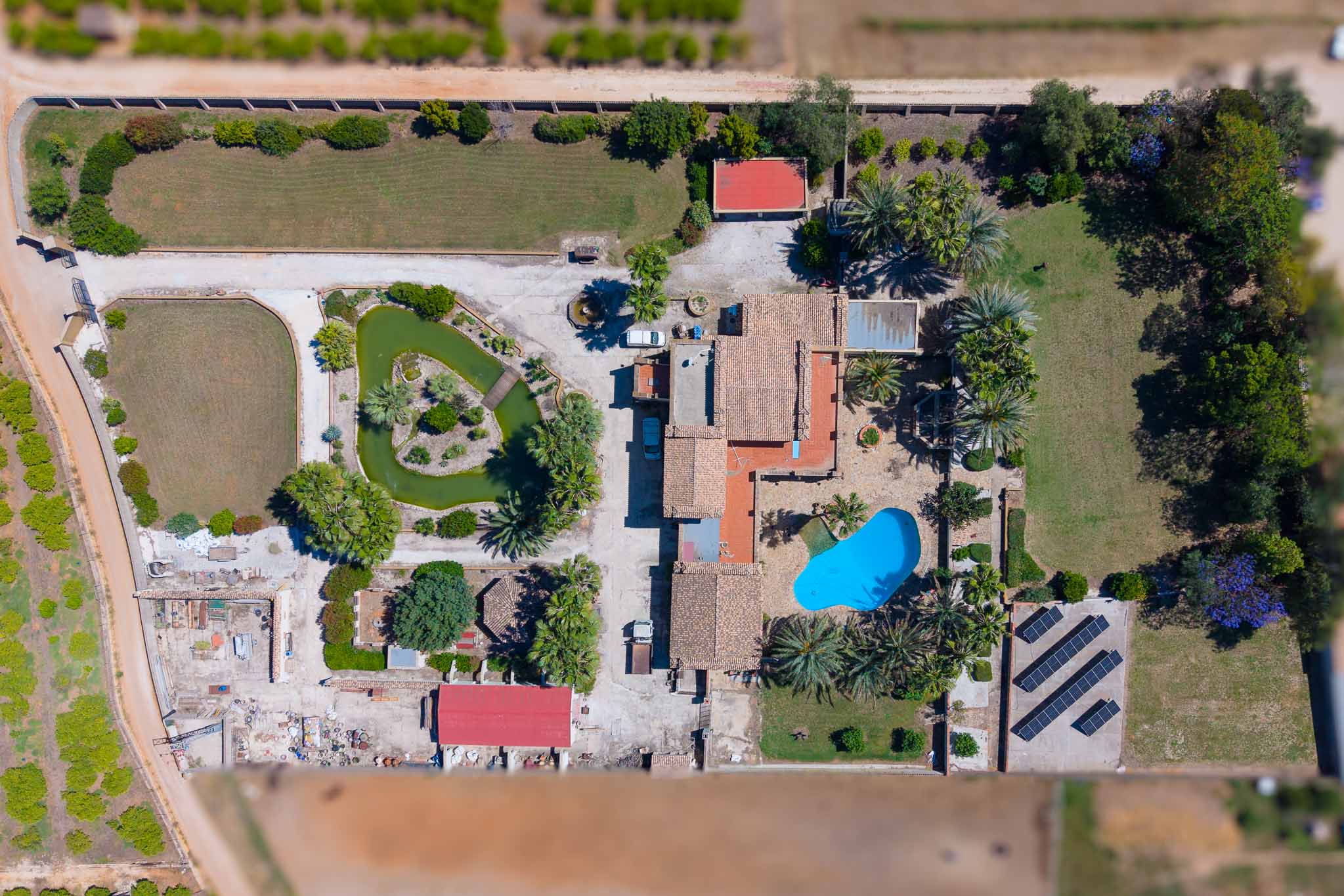 Villa de 5 dormitorios en venta en Ondara con piscina y terreno de 10.000 m2
