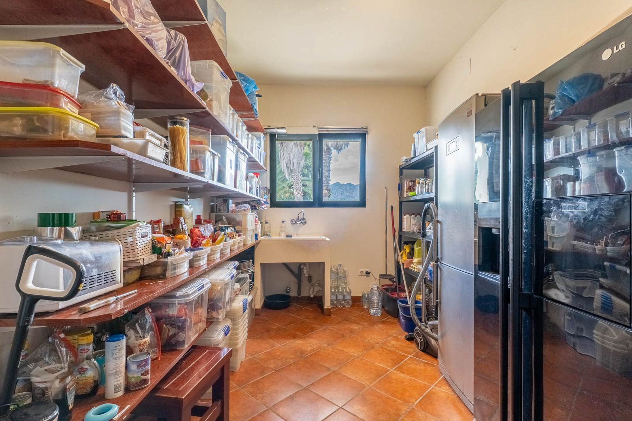 Villa de 5 dormitorios en venta en Ondara con piscina y terreno de 10.000 m2