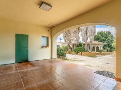 Villa de 5 dormitorios en venta en Ondara con piscina y terreno de 10.000 m2