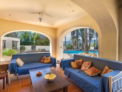 Villa de 5 dormitorios en venta en Ondara con piscina y terreno de 10.000 m2