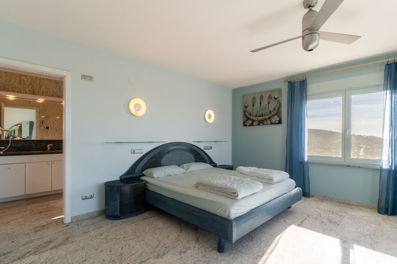 Villa de lujo en venta en Moraira con vistas panorámicas al mar