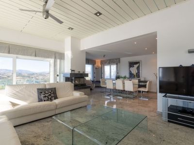 Villa de lujo en venta en Moraira con vistas panorámicas al mar