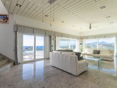Villa de lujo en venta en Moraira con vistas panorámicas al mar