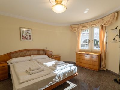 Villa de lujo en venta en Benissa con piscina privada y vistas panorámicas al mar