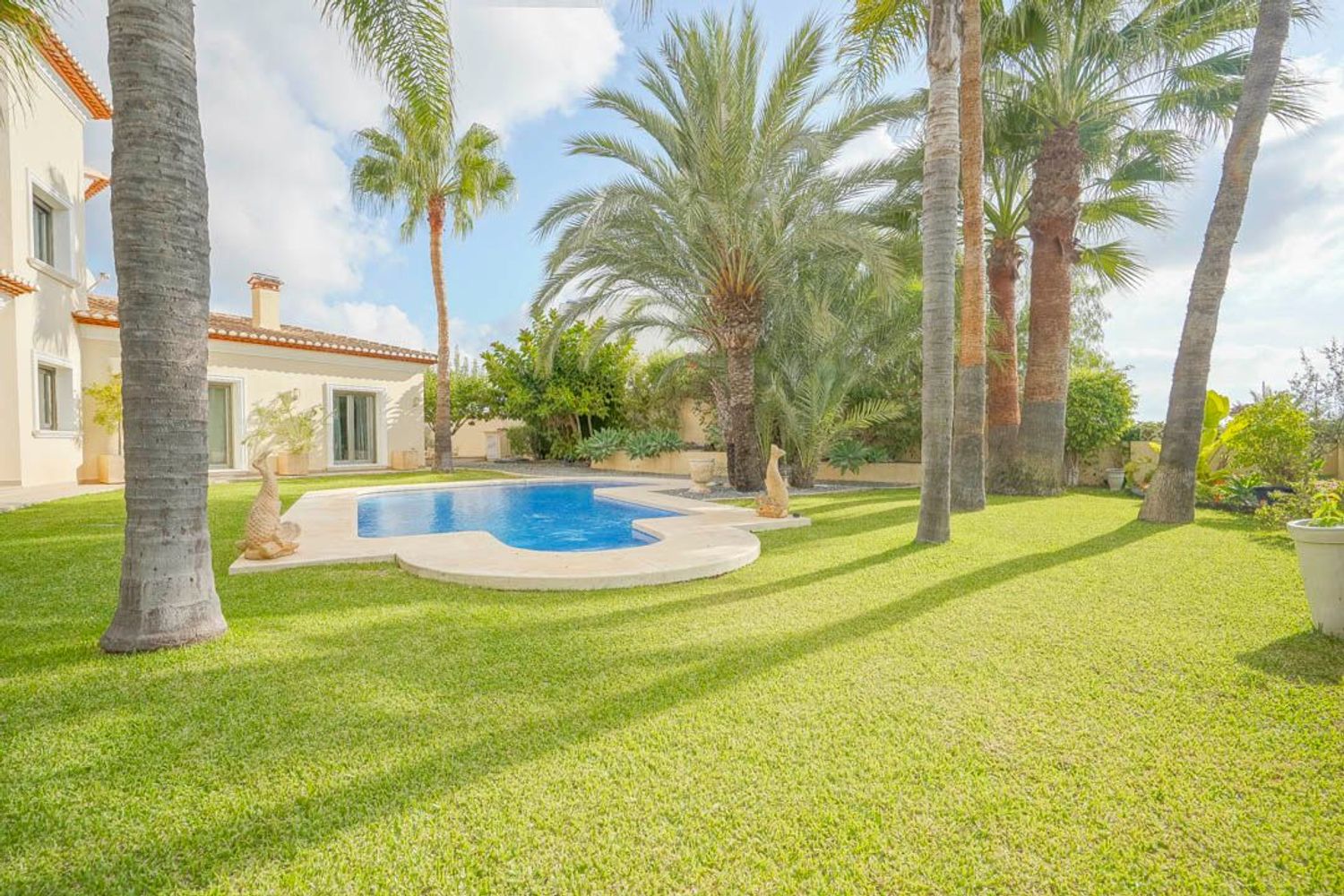 Villa tradicional en Benissa en venta con vistas al mar y al Peñón de Ifach