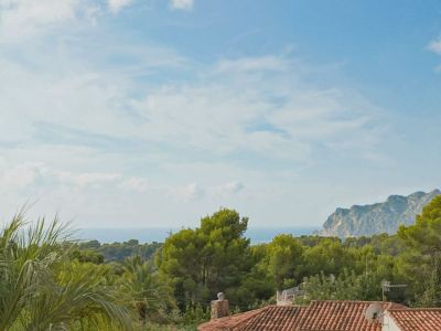 Villa tradicional en Benissa en venta con vistas al mar y al Peñón de Ifach