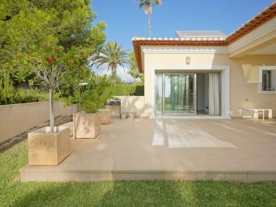 Villa tradicional en Benissa en venta con vistas al mar y al Peñón de Ifach