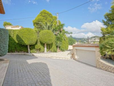 Villa tradicional en Benissa en venta con vistas al mar y al Peñón de Ifach