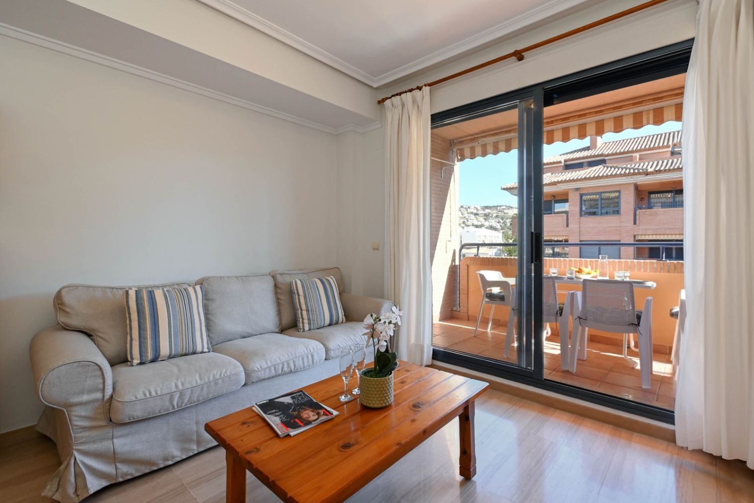 Apartamento en venta en Jávea, Jardines del Pueblo, con privacidad y confort