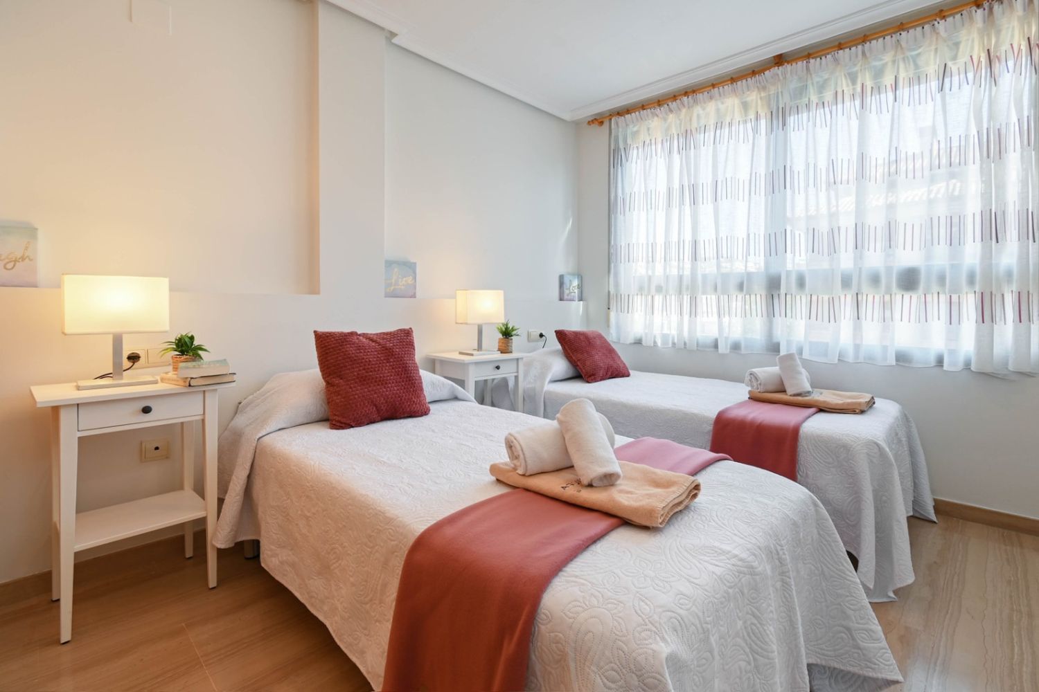 Apartamento en venta en Jávea, Jardines del Pueblo, con privacidad y confort