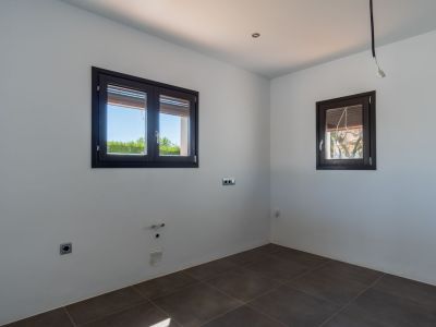 Villa de estilo mediterráneo en venta en Moraira con vistas panorámicas al mar.