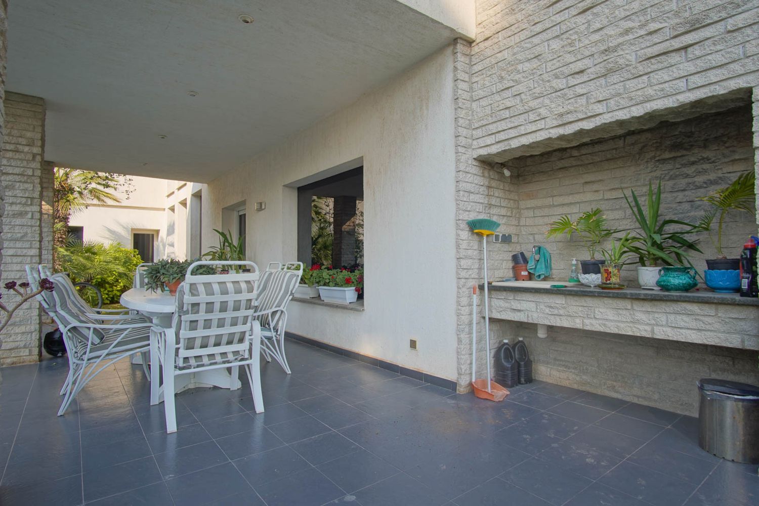 Villa de lujo en Dénia en venta con piscina privada y vistas al Montgó