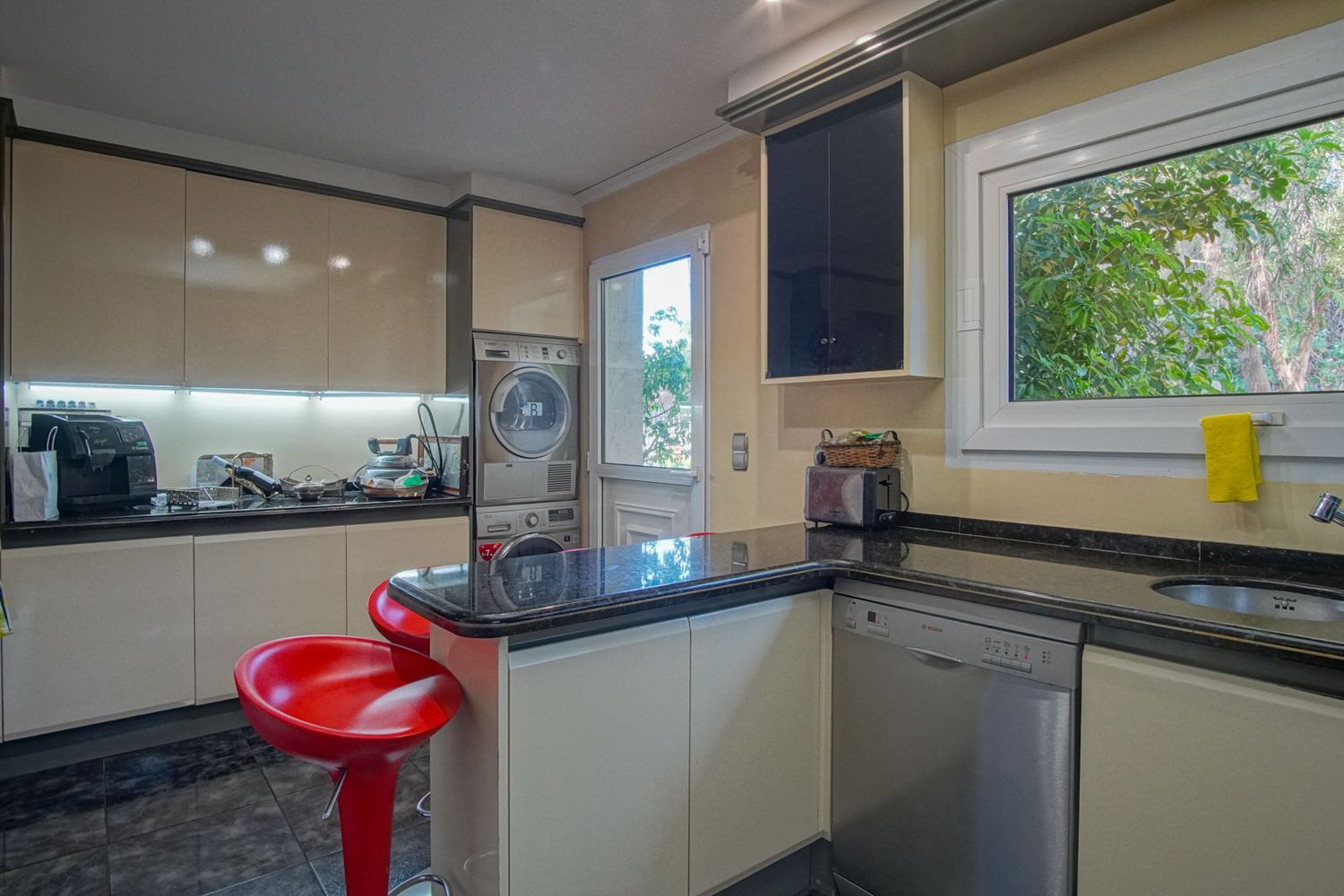 Villa de lujo en Dénia en venta con piscina privada y vistas al Montgó