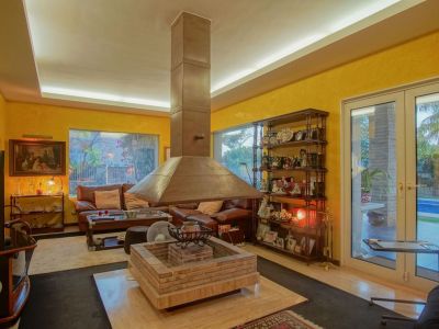 Villa de lujo en Dénia en venta con piscina privada y vistas al Montgó