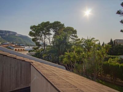 Villa de lujo en Dénia en venta con piscina privada y vistas al Montgó