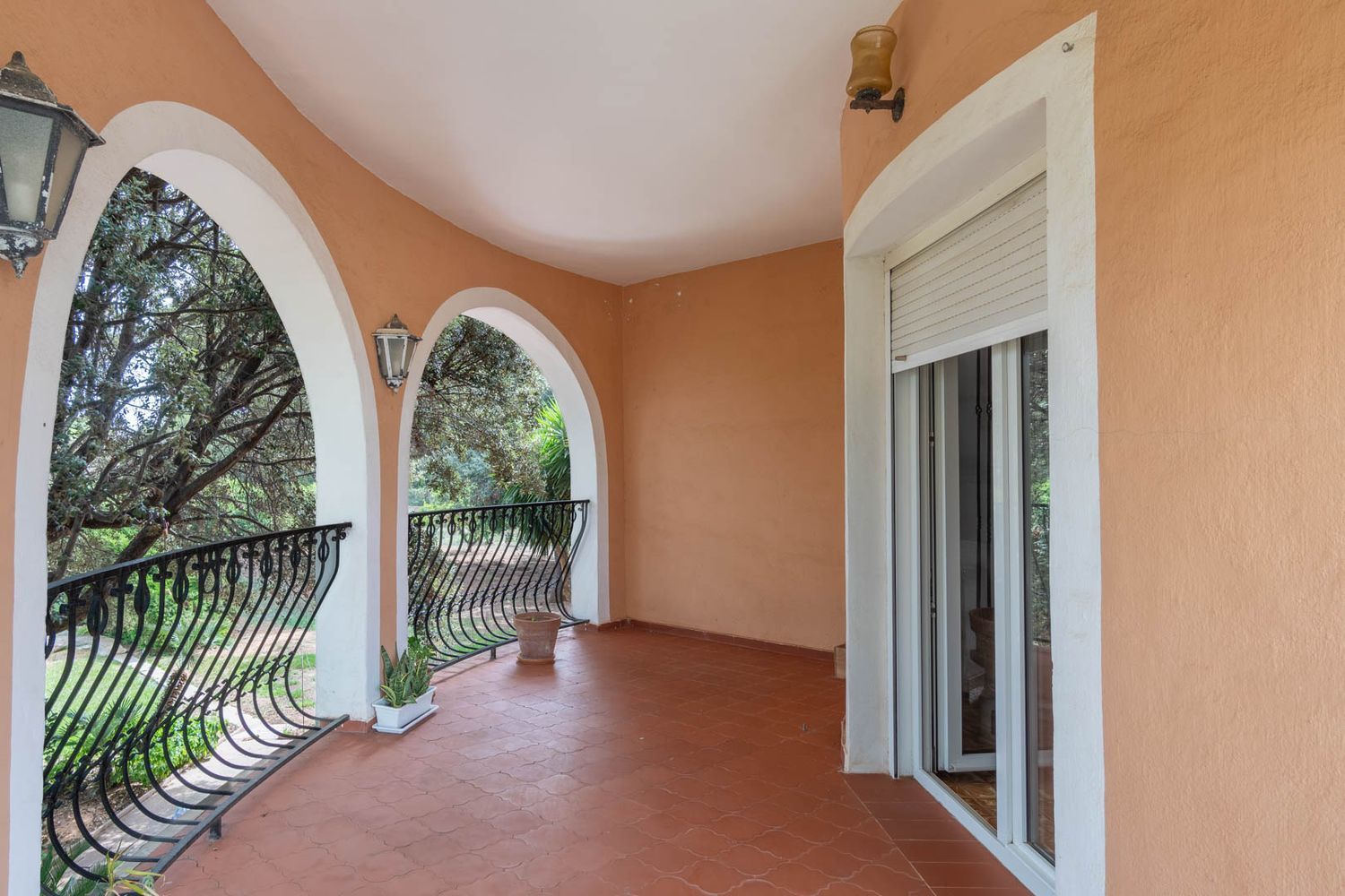Chalet de 5 dormitorios en venta en Las Marinas, Dénia, a 550m de la playa