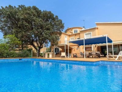 Chalet de 5 dormitorios en venta en Las Marinas, Dénia, a 550m de la playa