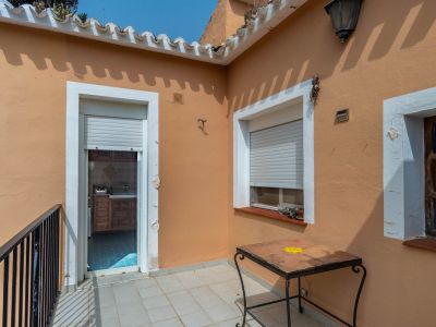 Chalet de 5 dormitorios en venta en Las Marinas, Dénia, a 550m de la playa