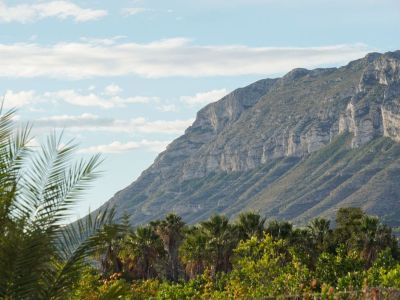 Chalet de 5 dormitorios en venta en Las Marinas, Dénia, a 550m de la playa