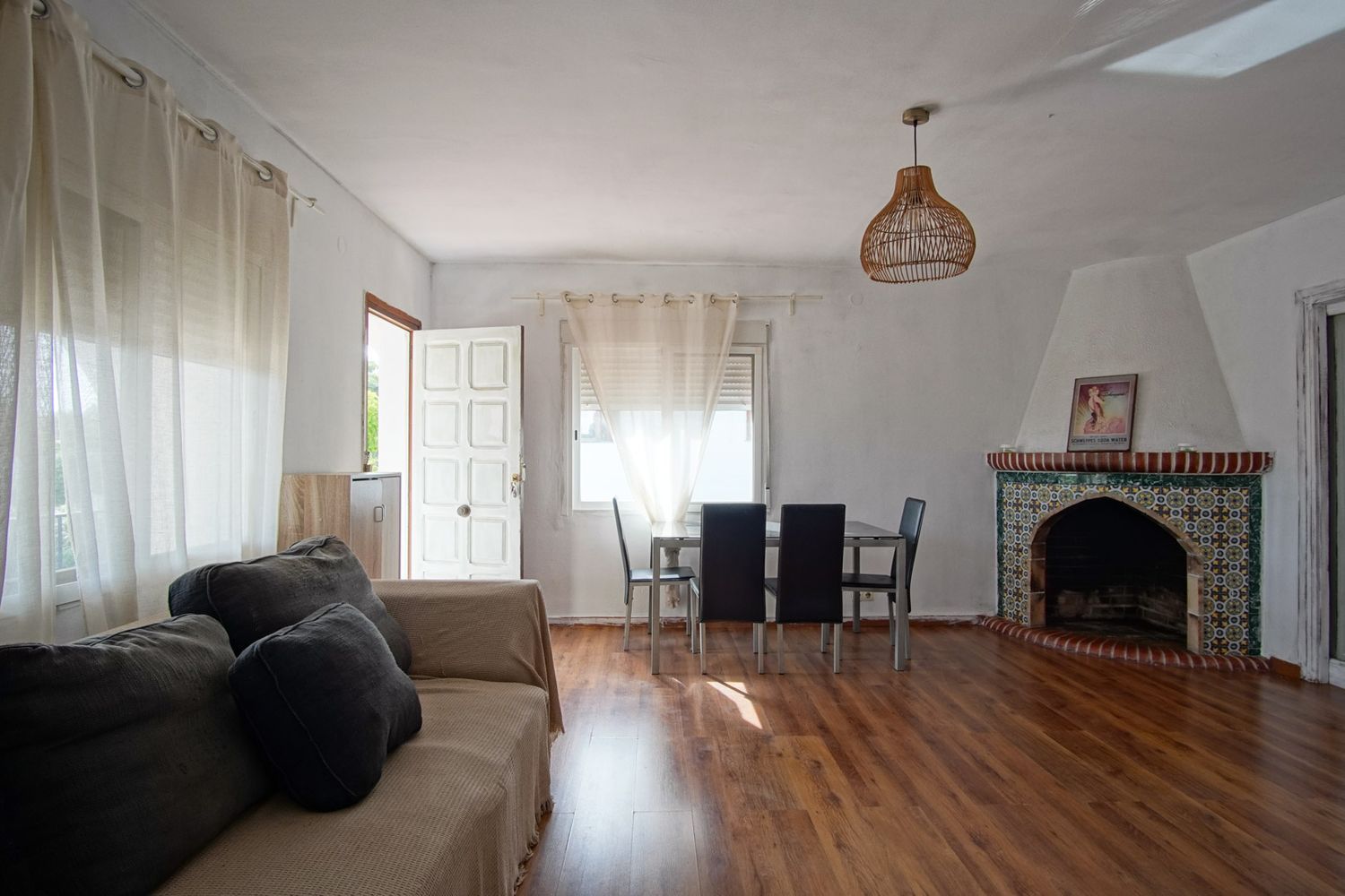 Chalet independiente en venta en Las Rotas, Dénia, con restaurante y vistas al mar